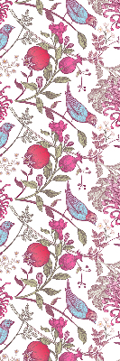 Store enrouleur occultant avec des oiseaux colorés parmi les fleurs