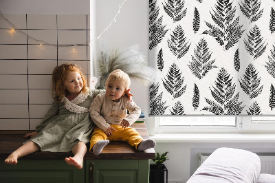 Store enrouleur occultant à feuilles peintes