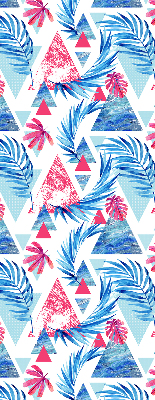Store fenêtre intérieur avec feuilles bleues et triangles