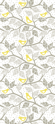 Store fenêtre intérieur avec des oiseaux jaunes sur des branches grises