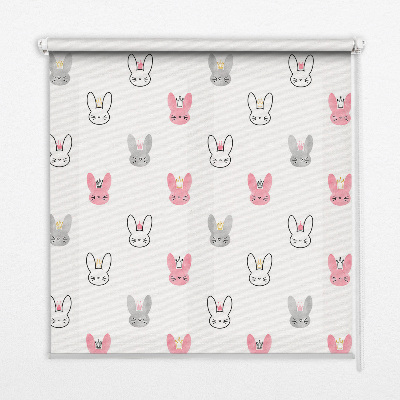 Store occultant fenêtre avec lapins colorés coiffés de couronnes