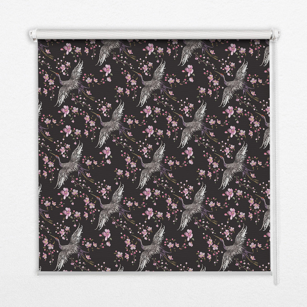 Store occultant fenetre avec motifs de hérons et de fleurs