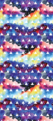 Store fenêtre intérieur avec des triangles blancs sur fond coloré