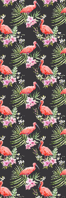Store fenêtre intérieur flamants roses sur les plantes