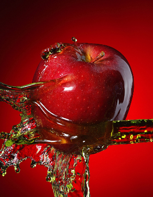 Store enrouleur occultant de couleur pomme avec finition arrosée d'eau