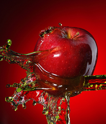 Store enrouleur occultant de couleur pomme avec finition arrosée d'eau
