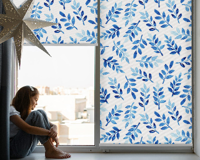 Store occultant fenetre feuilles bleues