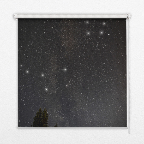 Store occultant fenêtre des étoiles dans le ciel