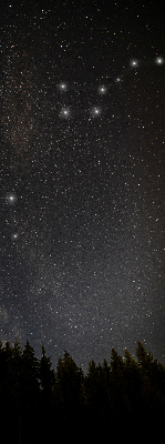 Store occultant fenêtre des étoiles dans le ciel