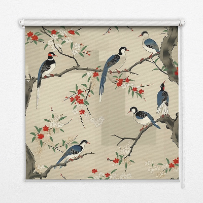Store enrouleur occultant avec motif d'oiseaux sur un arbre