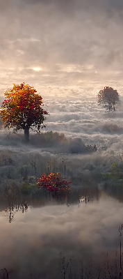Store fenêtre intérieur avec motif d’arbres dans le brouillard