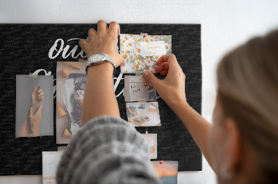 Tableau affichage en liège Aventure à l'extérieur de la maison