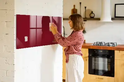 Tableau magnétique avec feutre de couleur bordeaux