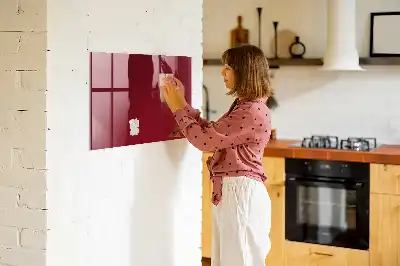 Tableau magnétique avec feutre de couleur bordeaux