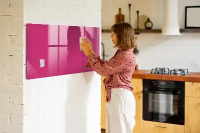 Tableau magnétique avec feutre couleur rose intense