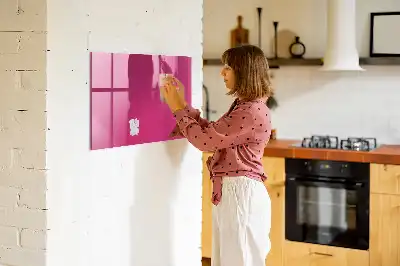 Tableau magnétique avec feutre couleur rose intense