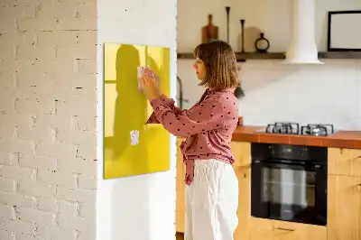 Tableau magnétique effaçable à sec de couleur jaune clair
