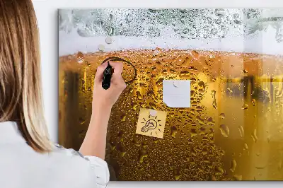 Tableau magnétique pour dessiner en forme de chope de bière