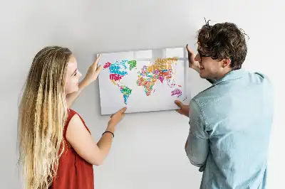 Tableau magnétique pour dessiner avec motif de noms de pays colorés
