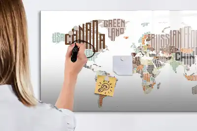 Tableau magnétique à dessiner avec carte en lettres colorées