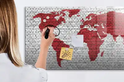 Tableau magnétique à dessiner motif carte du monde sur mur de briques