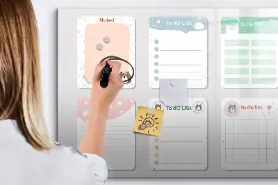 Tableau magnétique pour dessiner avec notes colorées