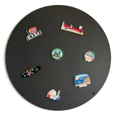 Tableau pour aimants de voyage rond de couleur noire