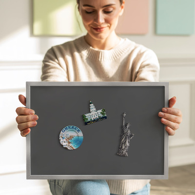 Tableau magnétique avec cadre argenté Couleur gris foncé