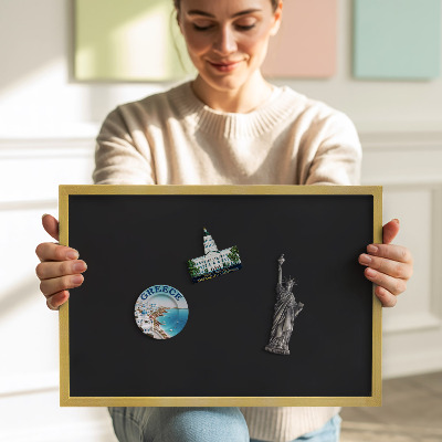 Tableau magnétique avec cadre doré Couleur noire