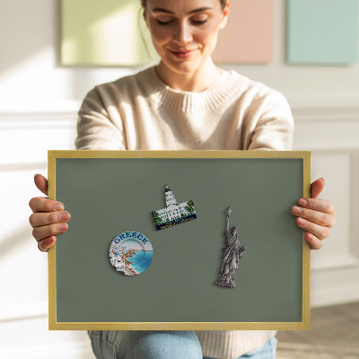 Tableau magnétique avec cadre doré Couleur olive