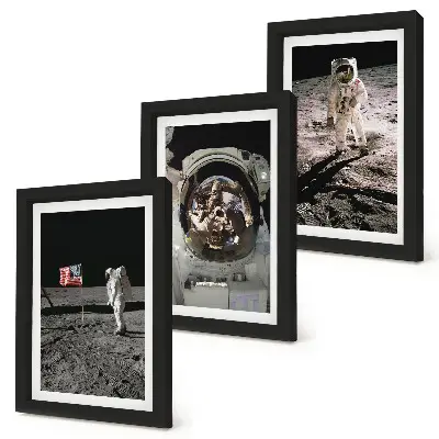 Lot de 3 tableaux représentant des photos d'astronautes atterrissant sur la Lune