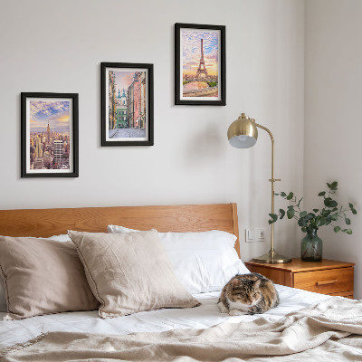 Ensemble de 3 tableaux Vue des villes de New York, Paris et Varsovie au crépuscule