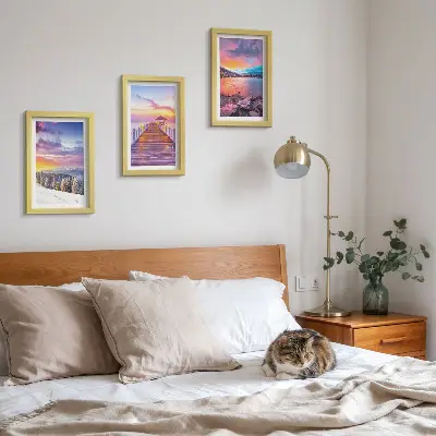 Lot de 3 tableaux représentant un paysage de montagne hivernal avec un quai sur le lac