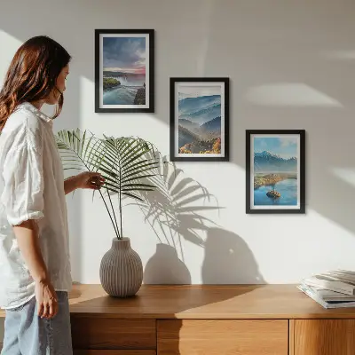 Ensemble de 3 tableaux représentant des paysages de montagne et des cascades