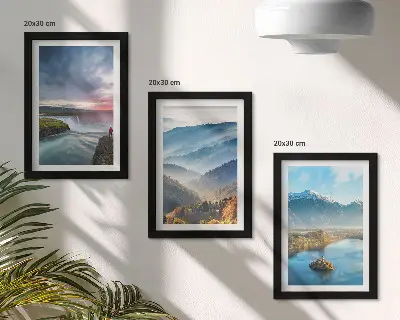 Ensemble de 3 tableaux représentant des paysages de montagne et des cascades