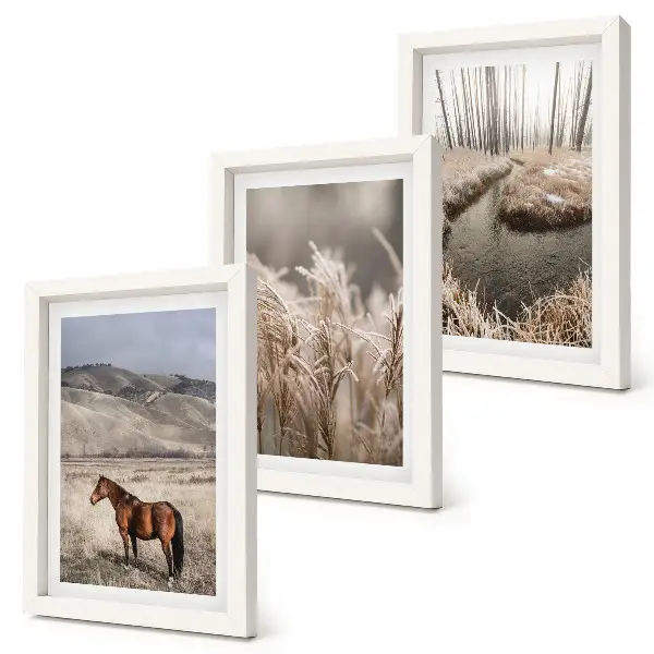 Ensemble de 3 tableaux représentant des chevaux dans un paysage enneigé avec ruisseau