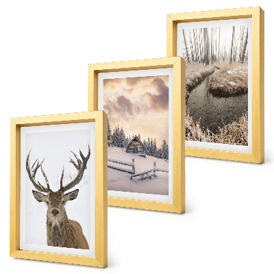 Ensemble de 3 tableaux Paysage d'hiver avec une cabane à cerfs et un ruisseau