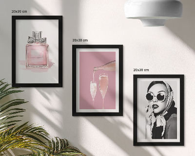 Mur de cadres Accessoires féminins élégants dans des tons de rose