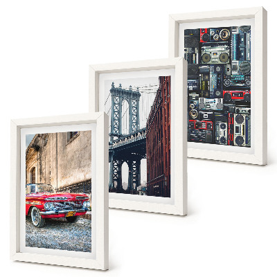 Lot de 3 tableaux Une vieille voiture dans la rue près du pont de Brooklyn et du matériel audio rétro
