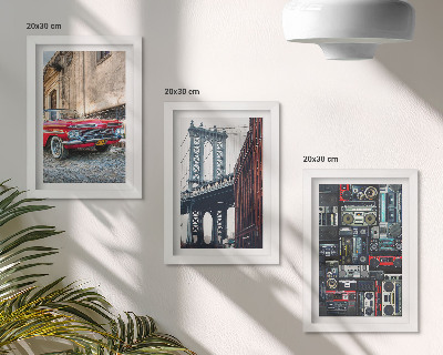 Lot de 3 tableaux Une vieille voiture dans la rue près du pont de Brooklyn et du matériel audio rétro
