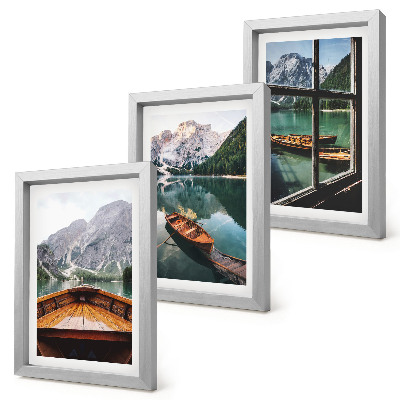 Lot de 3 tableaux Vue d'un lac de montagne avec des bateaux et une fenêtre en arrière-plan