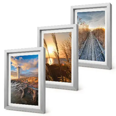 Lot de 3 tableaux représentant une vue sur un phare en bord de mer avec de l'herbe et une jetée en bois