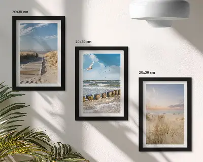 Ensemble de 3 tableaux représentant une plage avec sable, vagues, ciel et oiseaux en vol