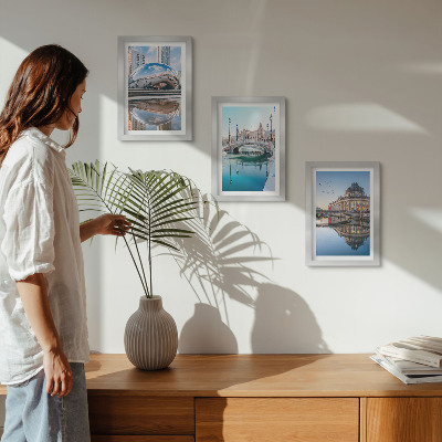 Lot de 3 tableaux L'architecture urbaine se reflète dans l'eau