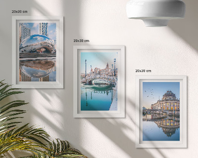 Lot de 3 tableaux L'architecture urbaine se reflète dans l'eau