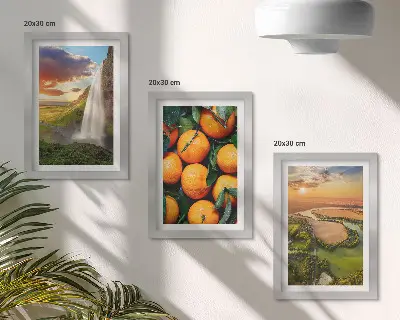 Mur de cadres cascade, montagne, orangers et paysage italien au coucher du soleil