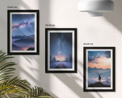 Mur de cadres Ciel nocturne, montagnes, paysages dans le brouillard et cerfs