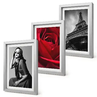 Ensemble de 3 tableaux représentant une Parisienne avec des lunettes roses et la tour Eiffel