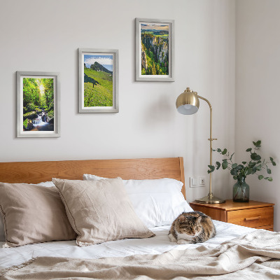 Lot de 3 tableaux Paysages de montagne verdoyants avec une cascade et une forêt