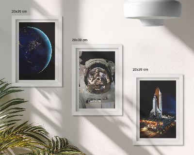 Lot de 3 tableaux Vues spatiales avec la Terre, un astronaute et une fusée